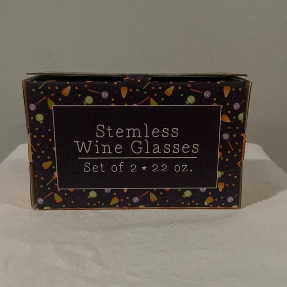 Set of Two Halloween Stemless Wine Glasses - Picture 5 of 5